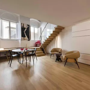https://appartamento-palazzo-bardi-apartments-n-1.it-tuscanyhotel.com