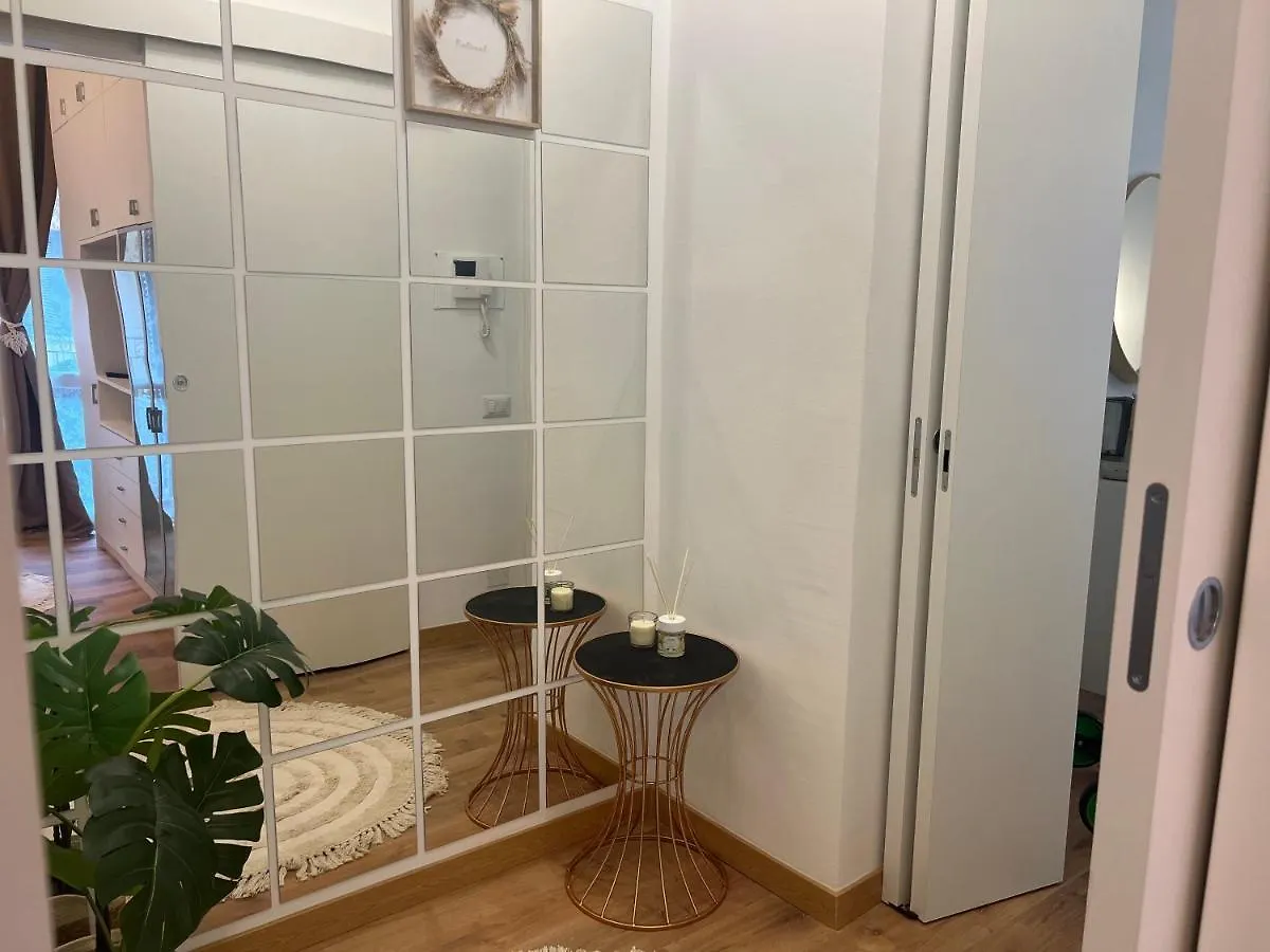 Appartamento Regina Milano In Bocconi